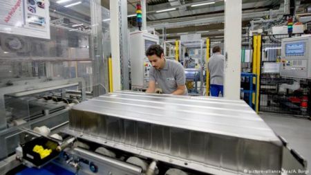 Deutsche Welle: Έως 760.000 νέες θέσεις εργασίας φέτος στη Γερμανία