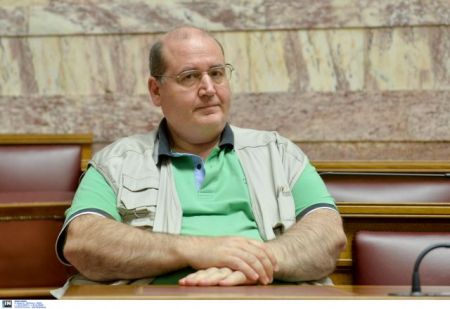 Φίλης: “Οχι” στον επανυπολογισμό των συντάξεων, θα φέρει μειώσεις