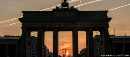 DW: Αισιοδοξία στο Βερολίνο εν όψει του Eurogroup