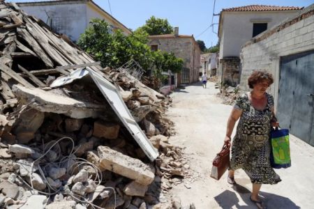 Η «Αποστολή» δίπλα στους σεισμόπληκτους της Λέσβου