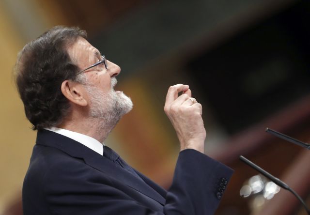 Ισπανία: Καταψηφίστηκε η πρόταση μομφής κατά του Ραχόι