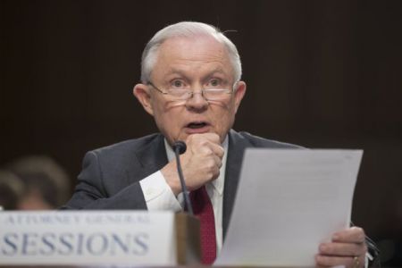 Υπουργός Δικαιοσύνης του Τραμπ: Δεν ξέρω, δεν είδα, δεν άκουσα για Ρωσία