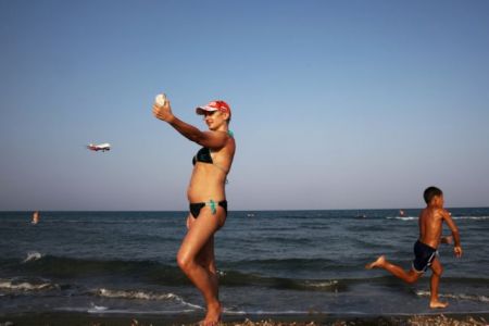 Δίχως περιαγωγή από σήμερα τα τηλεφωνήματα στην ΕΕ