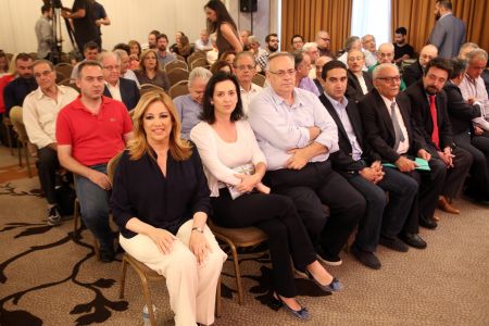 Το συνέδριο της ΔΗΣΥ και τα ανοιχτά μέτωπα στην Κεντροαριστερά