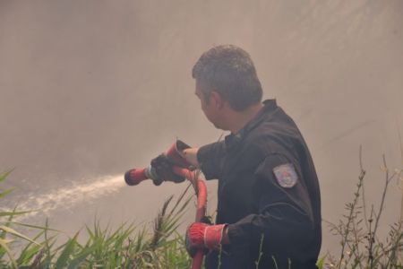 Σβήστηκε η φωτιά στον Περιφερειακό Θεσσαλονίκης προτού φτάσει στο Σέιχ Σου