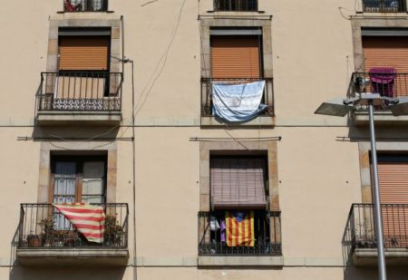 Έτοιμο το «προσύνταγμα» της Καταλονίας, εφόσον αποσχιστεί