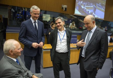 Οι αριθμοί δείχνουν ότι η οικονομία «ξυπνά»