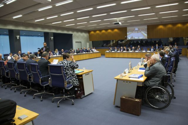Eurogroup: Συμφωνία για την εκταμίευση της δόσης – Δέσμευση για έξοδο της Ελλάδας στις αγορές