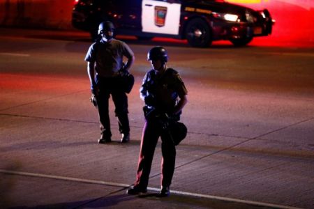 ΗΠΑ: Ανταλλαγή πυρών σε νυχτερινό κέντρο με 28 τραυματίες