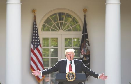 Η Αστραφτερή Πόλη πάνω στον Λόφο και ο άχαρος Τζακσονιανισμός