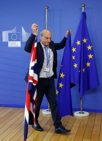Τα «αγκάθια» στον δρόμο προς το Brexit