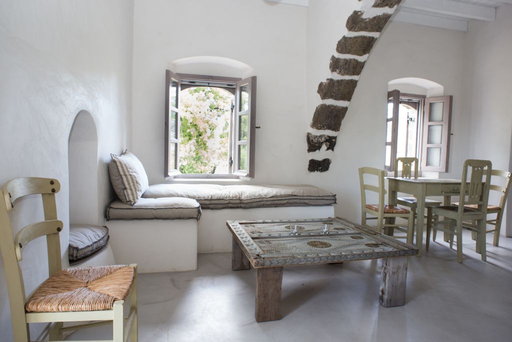 Διακοπές στη Νίσυρο με το ΒΗΜΑ 99,5