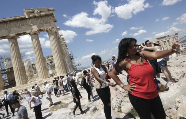 Κουντουρά: Αν όλα πάνε καλά, η Ελλάδα θα ξεπεράσει φέτος τα 30 εκατ. τουρίστες