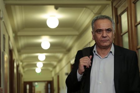 ΥΠΕΣ: Ολιγόμηνες συμβάσεις για 6.100 άτομα η λύση που προωθεί η κυβέρνηση