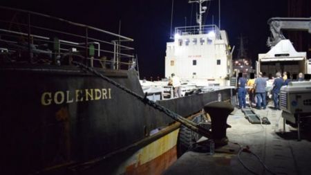 Προφυλακιστέο το πλήρωμα του πλοίου που μετέφερε λαθραία τσιγάρα