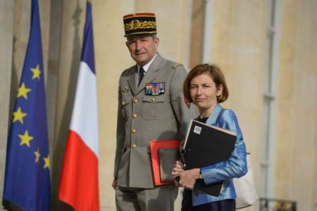 Στην Κύπρο η γαλλίδα υπουργός Άμυνας