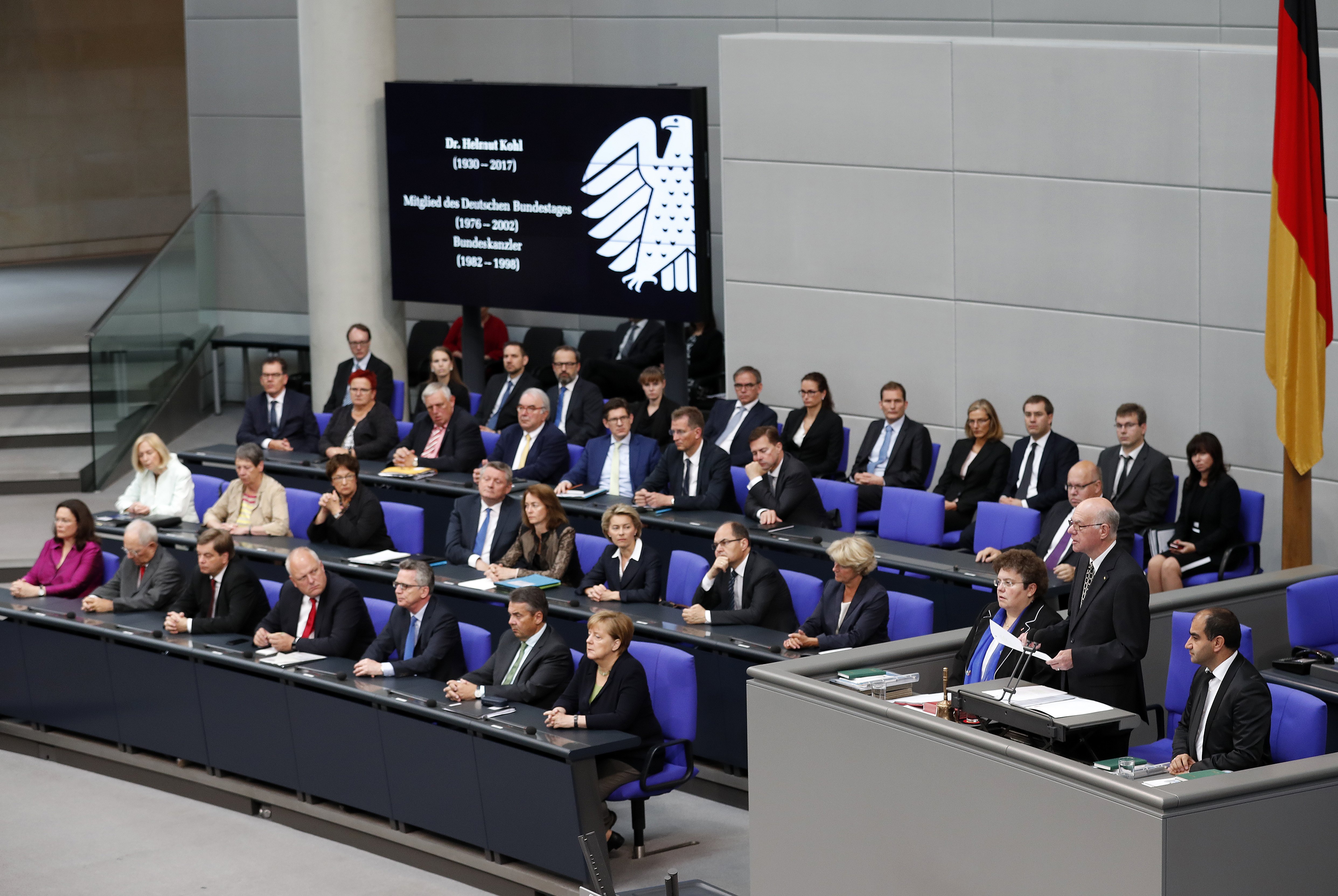 Οι γερμανοί βουλευτές ενέκριναν την καταβολή της δόσης στην Ελλάδα