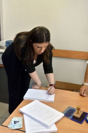 Κωνσταντοπούλου: Μήνυση κατά πάντων για τις γερμανικές αποζημιώσεις