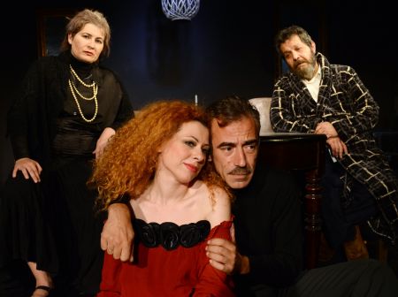 «Περλιμπλίν και Μπελίσα» του Λόρκα στο θέατρο Εκάτη