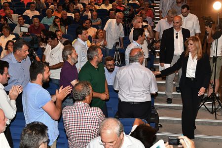 Γεννηματά: Επίδειξη πολιτικού κυνισμού η πρόταση Τσίπρα για συνεργασία