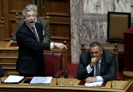 Τα κόμματα δεν είναι μουσεία