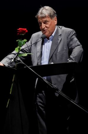 Κλάουντιο Μάγκρις: «Η ταυτότητα κάθε ανθρώπου δεν ταυτίζεται αποκλειστικά με την εθνική»