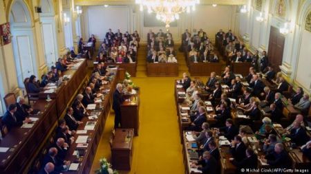 Τσεχία: Δικαίωμα οπλοχρησίας σε περίπτωση τρομοκρατικής ενέργειας