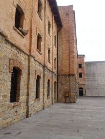 Κλάουντιο Μάγκρις: Ενα γκροτέσκο μουσείο πολέμου