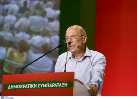 Σημίτης: Η χώρα θα βρίσκεται σε στενωπό και τα προσεχή χρόνια