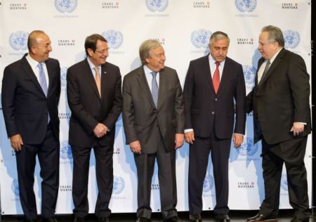 Σκληρό πόκερ στο Κυπριακό