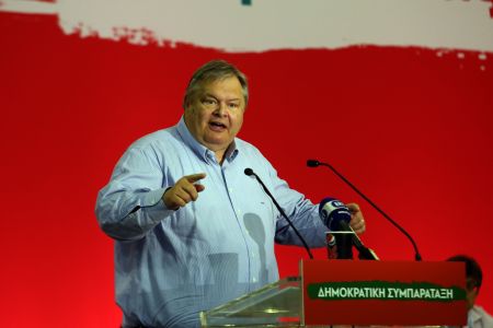 Βενιζέλος: Nα κτυπήσει η καμπάνα της εθνικής δημοκρατικής εγρήγορσης