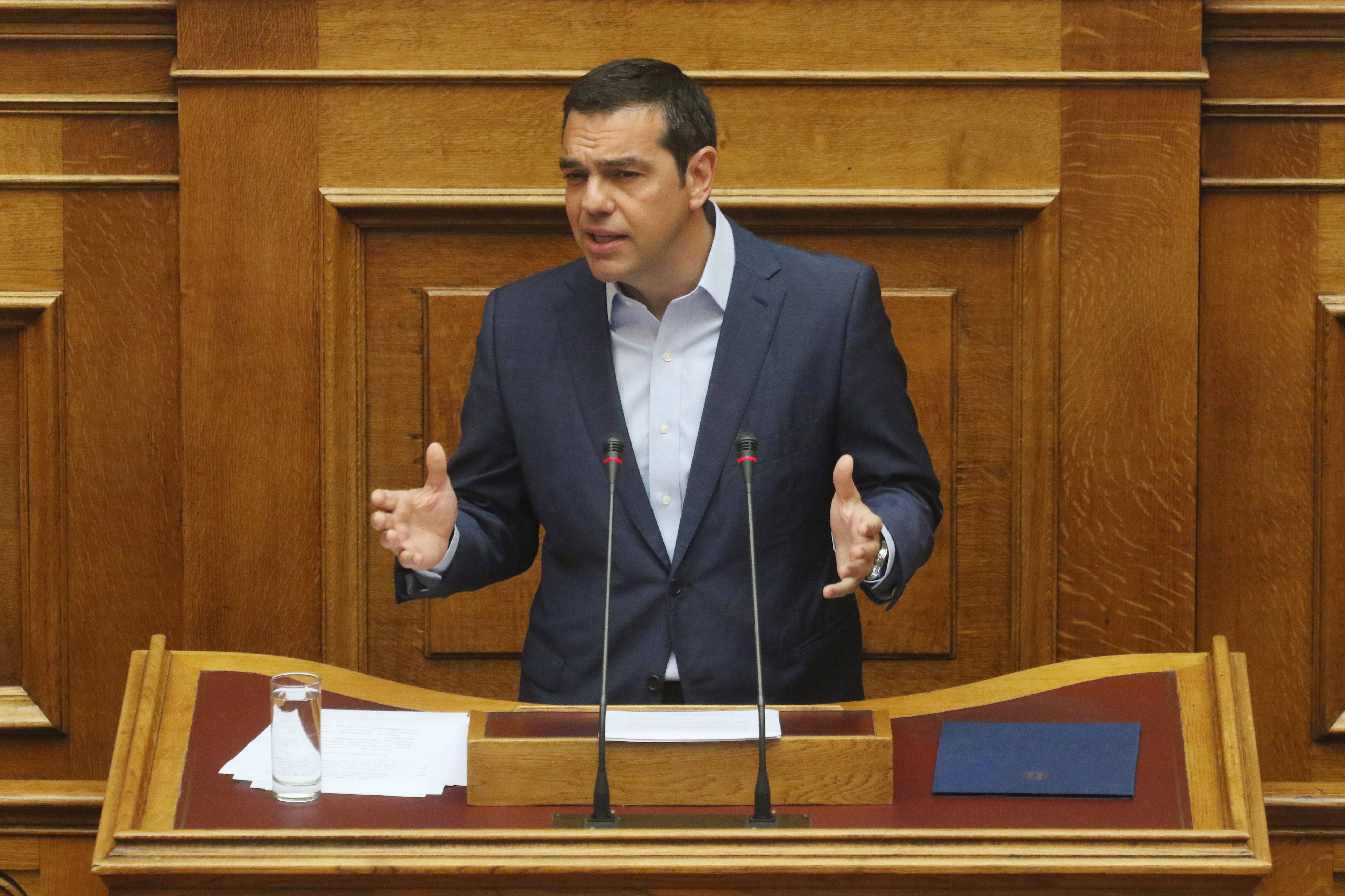 Τσίπρας στη Βουλή:Η στάση της ΝΔ είναι επικίνδυνη για τη Δημοκρατία