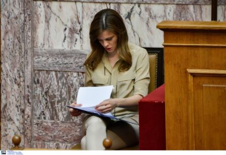 Συνάντηση Αχτσιόγλου – κοινωνικών εταίρων: Ο ΟΜΕΔ στο επίκεντρο