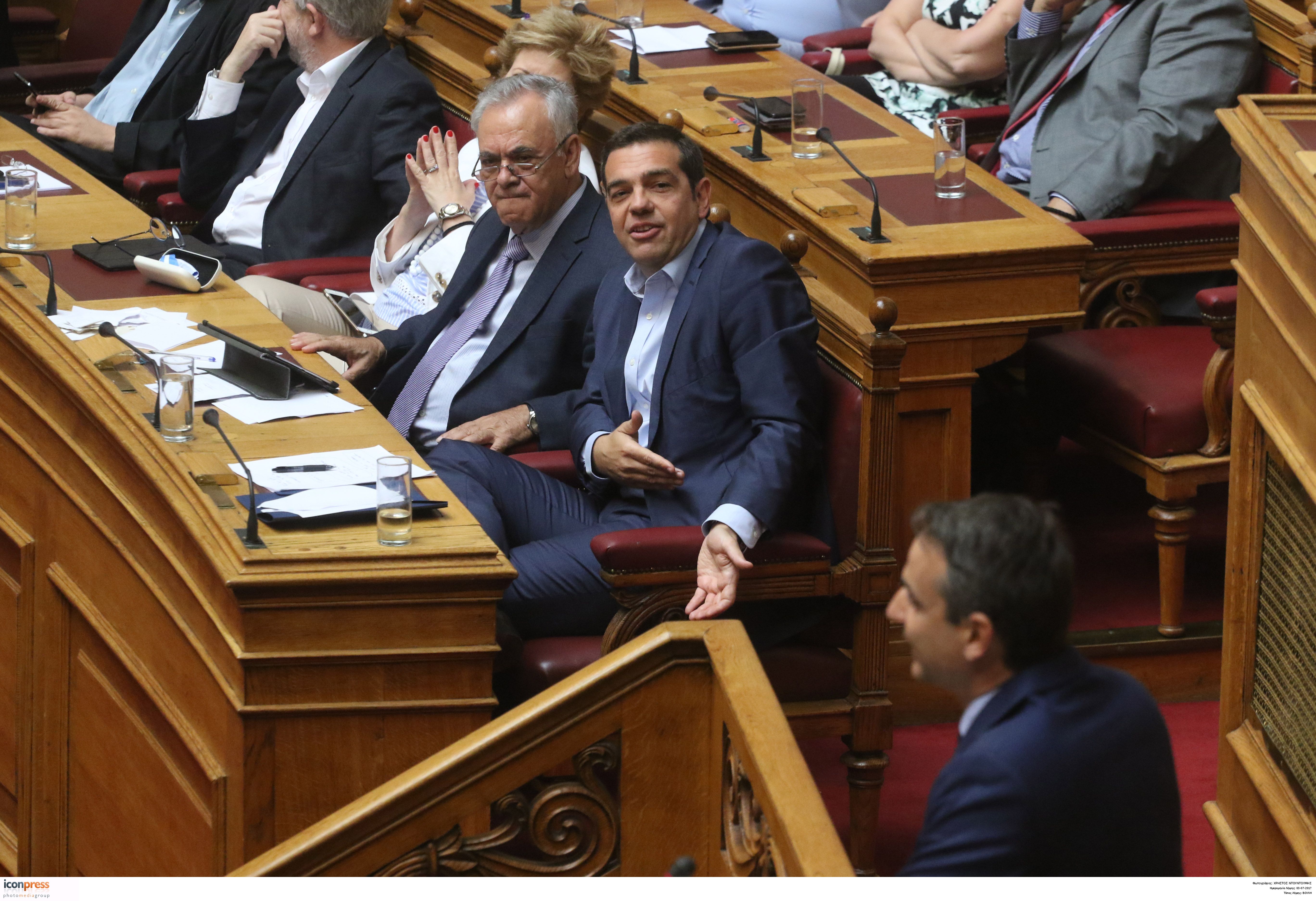 Σκληρή αντιπαράθεση στη Βουλή για τα όπλα προς τη Σαουδική Αραβία