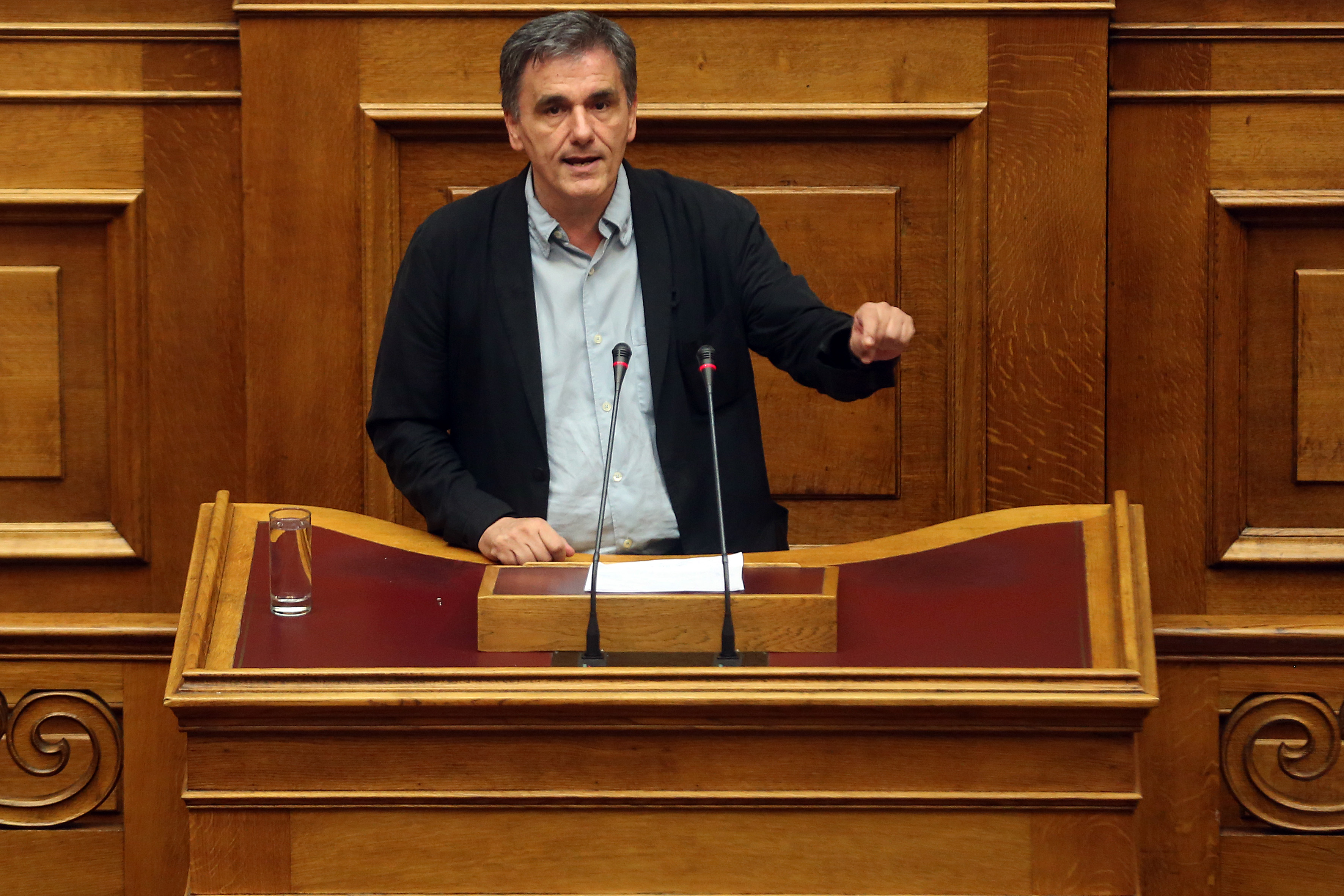 Τσακαλώτος: Μπήκαν όροι για την ένταξη στο QE,