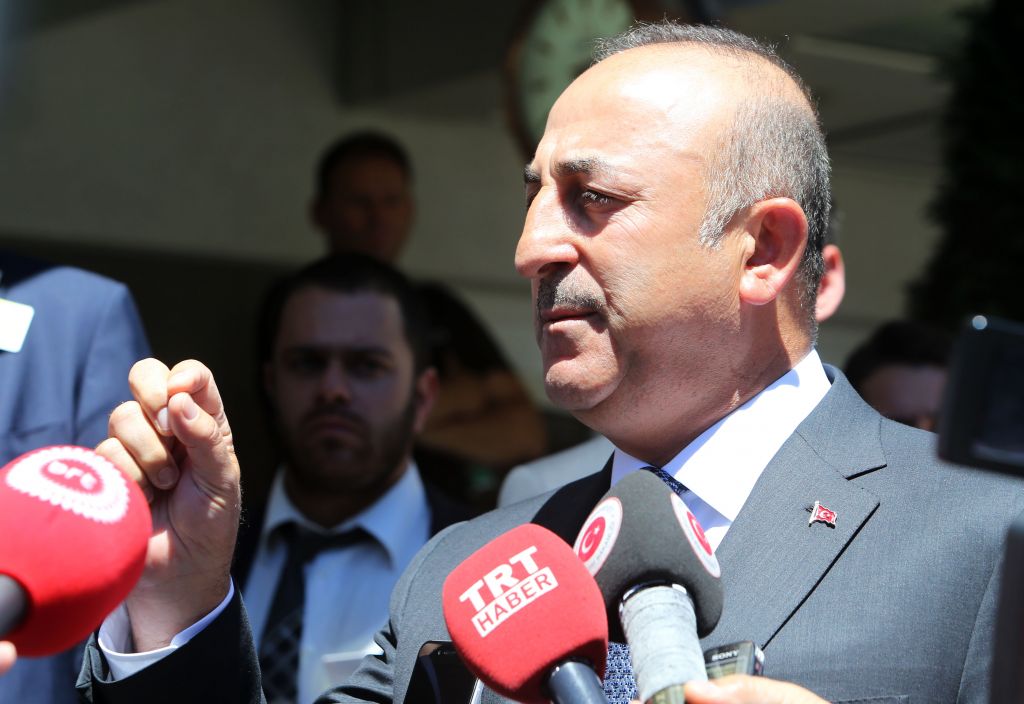 Ο Τσαβούσογλου για Μανμπίτζ και κρατούμενους δημοσιογράφους