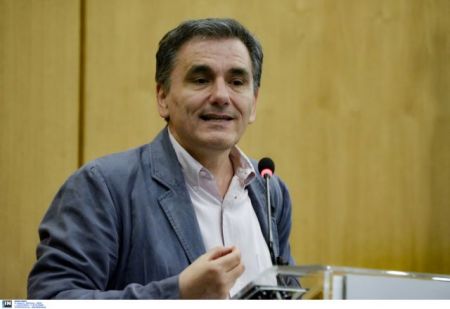 Τσακαλώτος: Την Παρασκευή η έγκριση εκταμίευση της δόσης από ESM