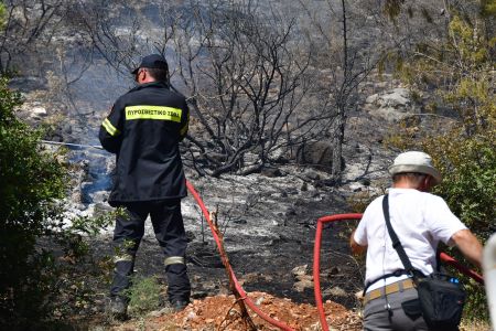 Υπό έλεγχο η φωτιά στην Ηλεία, δύο τα μέτωπα στη Ζάκυνθο