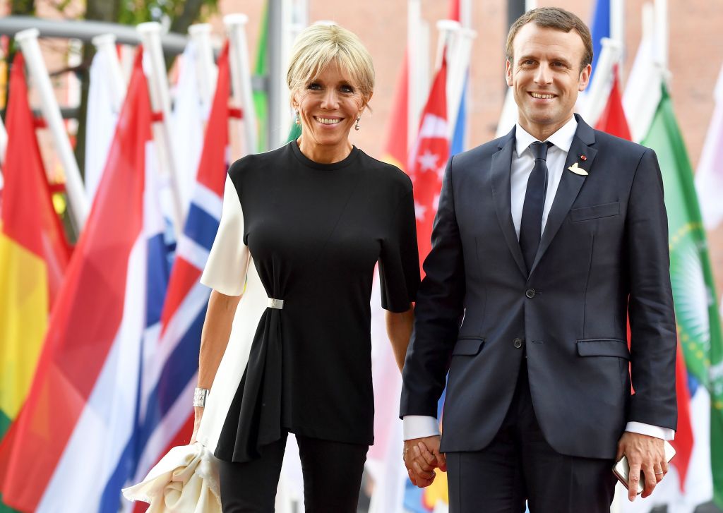 Στον αστερισμό Μακρόν η Αθήνα – Ευρωπαϊκό κοστούμι ο Αλ. Τσίπρας