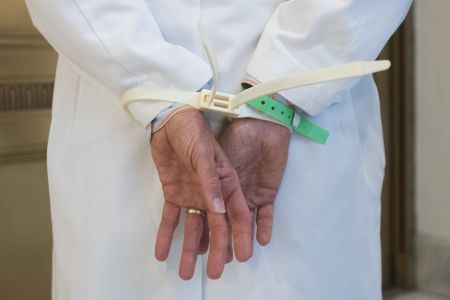 Πέρασε το πρώτο εμπόδιο στη Γερουσία η προσπάθεια κατάργησης του Obamacare