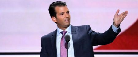 ΗΠΑ: Στη δημοσιότητα τα μηνύματα του Ντόναλντ Τραμπ τζούνιορ