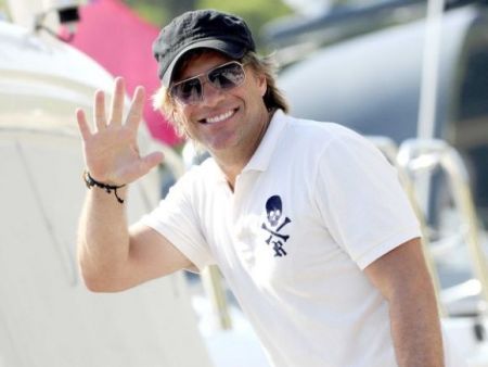 Συνωστισμός αστέρων στη Μύκονο το καλοκαίρι