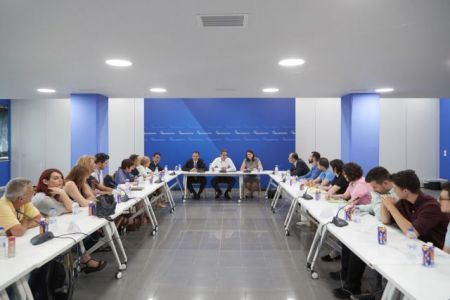 Με εκπροσώπους των ΛΟΑΤΚΙ συναντήθηκε ο Κυρ.Μητσοτάκης