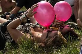 Κρήτη:Κρίσιμη κατάσταση τουρίστριας που εισέπνευσε αέριο γέλιου