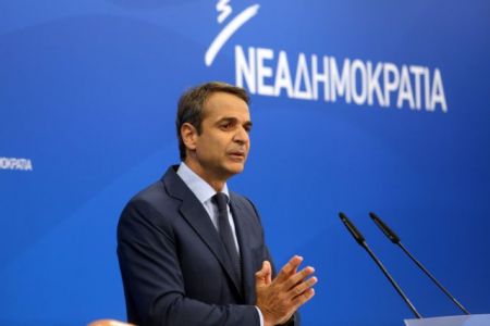 Μητσοτάκης: Να αναβληθεί η συζήτηση για Εξεταστική λόγω σεισμού