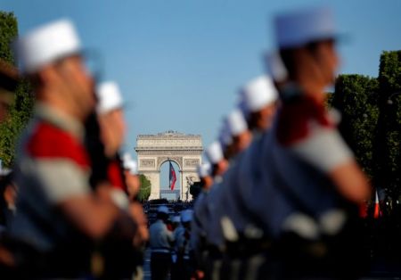 «Τίποτε δεν θα χωρίσει ποτέ Γαλλία και ΗΠΑ», είπε ο Μακρόν δίπλα στον Τραμπ