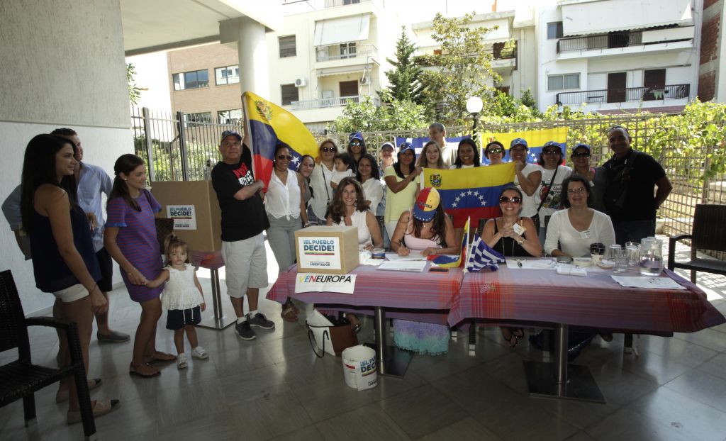 Βία και χαμηλή συμμετοχή στις εκλογές της Βενεζουέλας