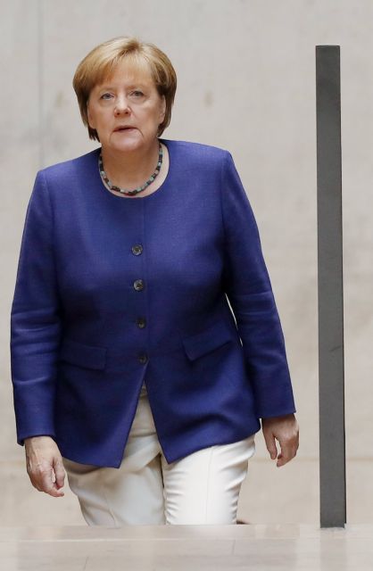 Η Ανγκελα Μέρκελ διακόπτει και τις πολιτικές συγκρούσεις