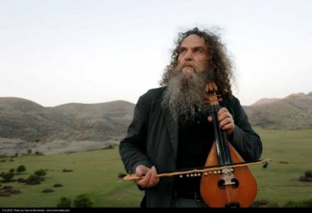 «Οι Πέρσες» του Αισχύλου με Ψαραντώνη στο θέατρο Βράχων