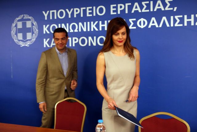 Με αυξήσεις μισθών ανεβαίνει στη ΔΕΘ ο Πρωθυπουργός